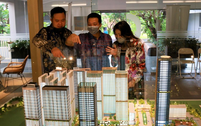 Pengembang properti terpercaya dalam negeri siap menyelesaikan Tower Aoki dan Botan di apartemen Vasanta Innopark. Kenyamanan yang diberikan bagai rumah idaman bagi para komunitas Ekspatriat Jepang.