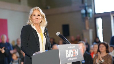 Ini Jill Biden, Calon Ibu Negara AS Inspiratif Bergelar Doktor Pendidikan