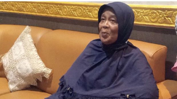 Kisah berani emak-emak atau amak-amak melerai pengeroyokan 2 prajurit TNI oleh anggota klub moge Harley di Bukttinggi