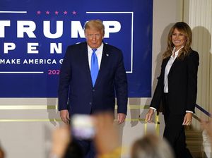 Viral Momen Canggung Melania Trump Menghindar Dicium Bibir Donald Trump