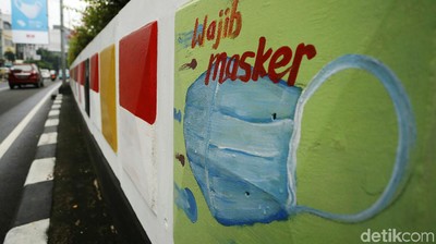 Mural Melawan Corona Hiasi Dinding Underpass Pondok Indah