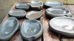 Nganggur Imbas Corona, Warga Sukabumi Ini Bikin Cobek Bernilai Seni