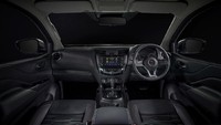 Di interiornya, Nissan Navara terbaru ini sebagian besar tetap sama dengan Navara sebelumnya, kecuali beberapa peningkatan teknologi. Tampilan multi-info di instrument cluster kini menjadi layar tujuh inci yang lebih besar dengan resolusi tinggi. Nissan Navara juga telah dibekali sistem hiburan Nissan Connect dengan layar sentuh delapan inci dan fungsionalitas Apple CarPlay. Jumlah port USB juga meningkat dan termasuk port USB-C di bagian depan. Foto: Dok. Nissan