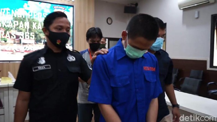 Paisal Muhammad (23) diringkus jajaran Satreskrim Polres Purwakarta, ia terbukti melakukan tindakkan melanggar hukum dengan melakukan perampokkan menggunakan senjata tajam ke sejumlah minimarket.