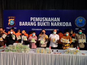 Polda Riau Musnahkan 122 Kg Sabu, Termasuk Milik Kompol IZ