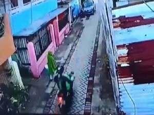 Penjual Kue di Makassar Jadi Korban Begal Payudara, Pelaku Pakai Jaket Ojol