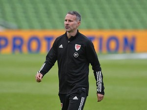 Ryan Giggs dan Mantan Kekasih Rebutan Anjing!