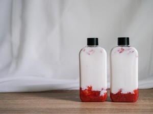 Resep Korean Strawberry Milk Latte yang Asam Segar