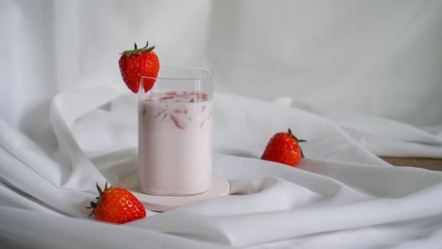 susu Korean Strawberry Milk Latte