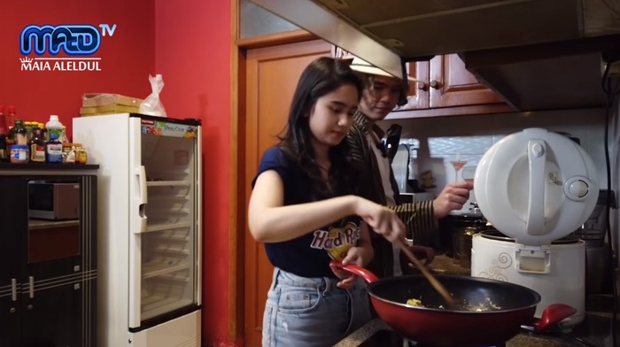 Tissa Biani masak nasi goreng untuk dul So Sweet! Masakan Tissa Biani untuk Dul Jaelani Dinyatakan Lulus
