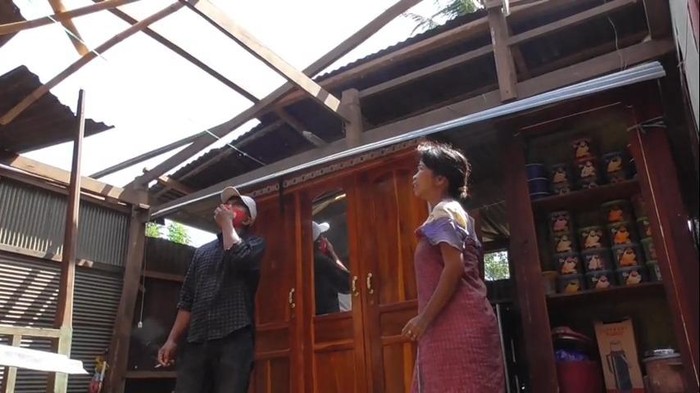 Tolong! Rumah Kakak Beradik Cacat di Polman Rusak Diterjang Angin
