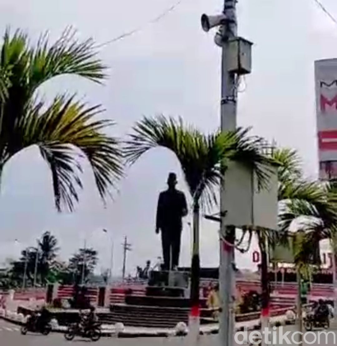 traffic light di kota blitar perdengarkan azan setiap memasuki waktu salat fardhu