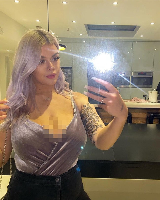 Tak hanya karena masalah kesehatan, Vicky juga sudah tidak tahan dengan komentar dari orang-orang karena bentuk tubuhnya. Sejak duduk di bangku sekolah, wanita muda itu sudah sering mendapat perlakuan tidak menyenangkan yang membuatnya ingin cepat sampai di rumah. Foto: Instagram @viicckkyx