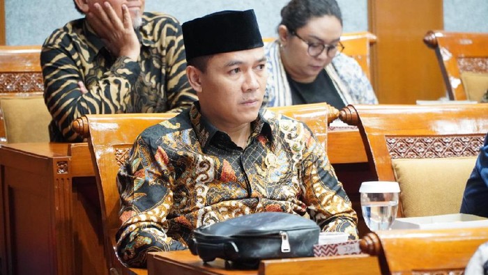 Wakil Sekretaris Fraksi Gerindara, Adi Kurnia Setiadi