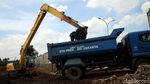 Ada Proyek Normalisasi Kali Rawa Rengas, 18 Rumah Warga Tergusur