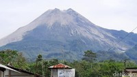 Tampak polisi berjaga di kawasan Kaliadem.