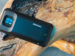 10 HP Tahan Banting Sedunia, Super Tangguh!