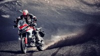 Ducati Multistrada V4 menggendong mesin baru yang dijuluki V4 Granturismo. Dengan bobot yang ringan (66,7 kg) dan bentunya yang kompak, mesin V4 Granturismo itu terbukti sangat halus dan dapat diandalkan sejak putaran rendah hingga putaran tinggi. Foto: Dok. Ducati