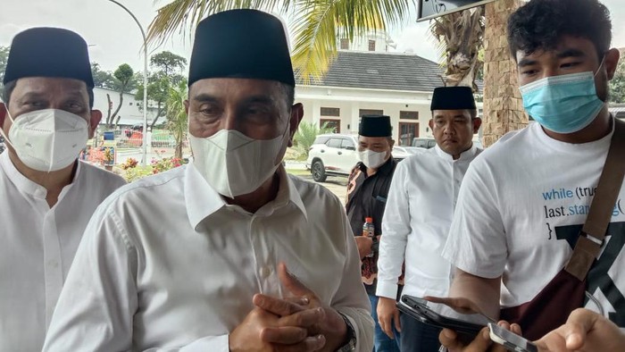 Gubsu Edy Rahmayadi usai peringatan Maulid Nabi (Ahmad Arfah-detikcom)