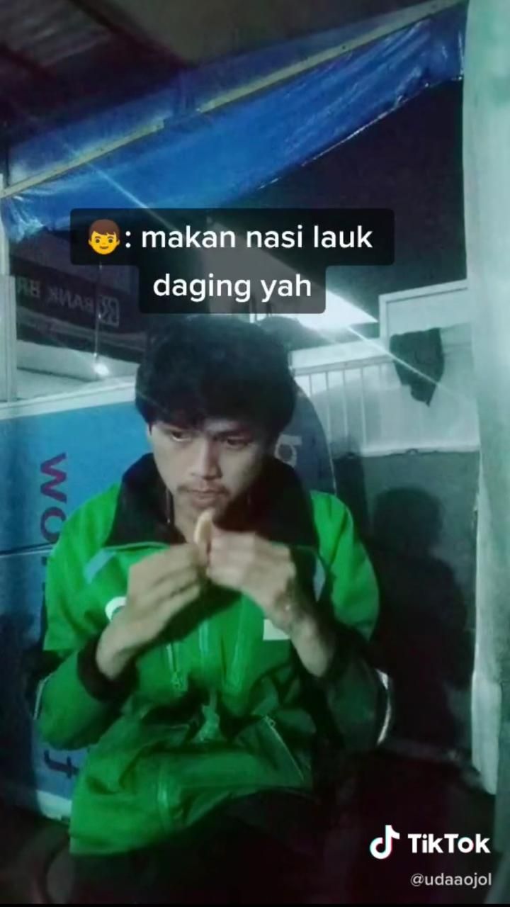Hanya Makan Roti Karena Tak Punya Uang, Curhatan Driver Ojol Ini Bikin Sedih