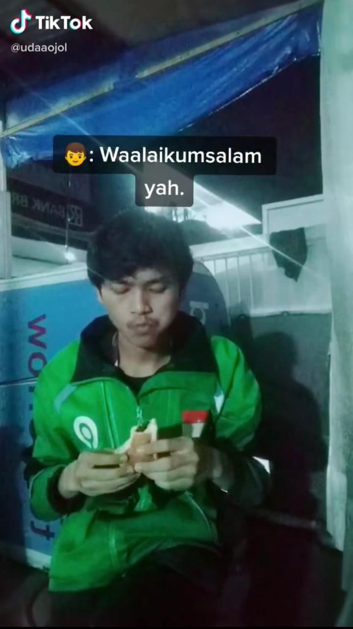 Hanya Makan Roti Karena Tak Punya Uang, Curhatan Driver Ojol Ini Bikin Sedih