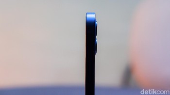 Ketebalannya 7,4 mm. oto: Adi Fida Rahman/detikINET