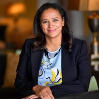 Isabel sendiri mengaku mendapatkan kekayaannya dari usaha sendiri. Namun beberapa waktu lalu ia sempat diinvestigasi karena tuduhan korupsi setelah dokumen perusahaannya bocor ke publik. Seorang banker yang dituding melakukan pencucian uang terkait kasus Isabel pun ditemukan meninggal dan diduga bunuh diri. Foto: Instagram @isabel_dos_santos.me