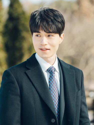 Lee Dong Wook