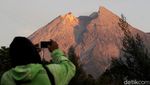 Melihat Aktivitas Gunung Merapi dari Berbagai Wilayah di Jawa Tengah