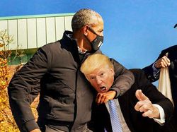 Adu Sikut Obama dan Biden Jadi Bahan Photoshop Kocak