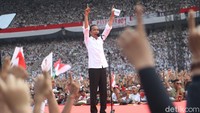 Sama halnya dengan Presiden Indonesia, Joko Widodo pada saat Pilpres 2019 ia mengaku optimis tentang hasil pemilu. Kendati unggul berdasarkan hasil quick count, Jokowi mengatakan akan menghormati kewenangan KPU. Pradita Utama/detikcom  