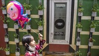 Satgas Ayam Jago yang beranggotakan 21 orang ini merupakan gugus tugas terdepan di tingkat RW dan RT yang dibentuk melalui kerja sama salah satu BUMN dengan pihak Kelurahan Talangbubuk.   