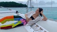 Followers Instagram-nya kini telah tembus 10 juta followers! (dok. Instagram @urassayas)  