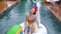 Urassaya Sperbund punya nama panggilan Yaya. Dia merupakan aktris keturunan Thailand dan Norwegia. (dok. Instagram @urassayas)  