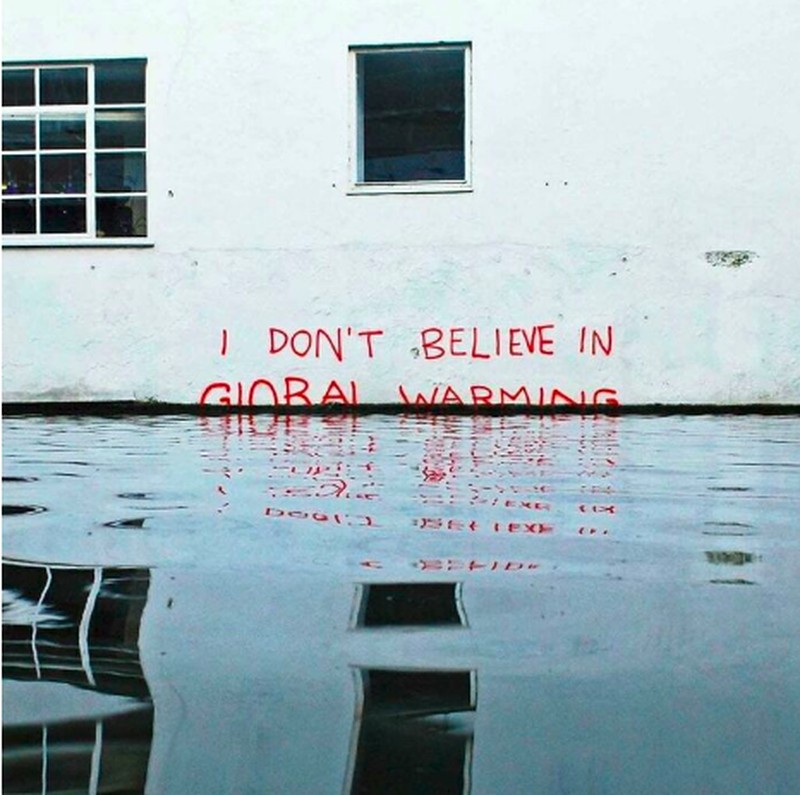 Aksi vandalisme adalah hal yang tidak patut untuk ditiru, namun ternyata ada beberapa aksi vandalisme kocak yang dibagikan netizen. Ini di antaranya.