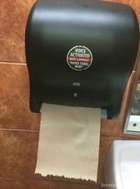 Aksi vandalisme adalah hal yang tidak patut untuk ditiru, namun ternyata ada beberapa aksi vandalisme kocak yang dibagikan netizen. Ini di antaranya.