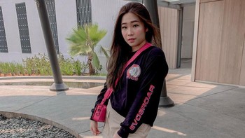 Semoga kasus raibnya tabungan gamer cantik ini segera terselesaikan yaa Winda. Foto: Instagram @evos.earl