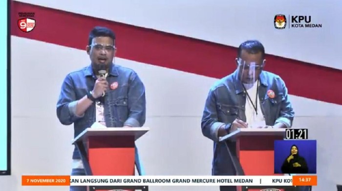 Bobby Nasution dan Aulia Rachman saat debat Pilkada (dok. YouTube Hupmas KPU Medan)