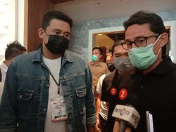Sandiaga Antar Bobby ke Lokasi Debat Perdana Pilkada Medan