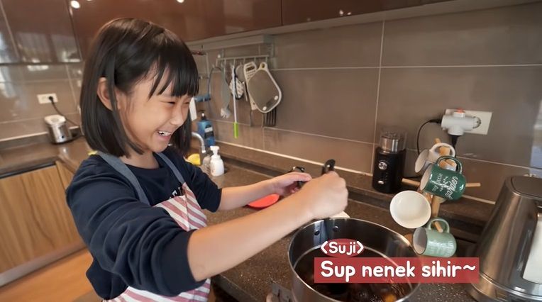 Bocah Korea Bikin Bandrek