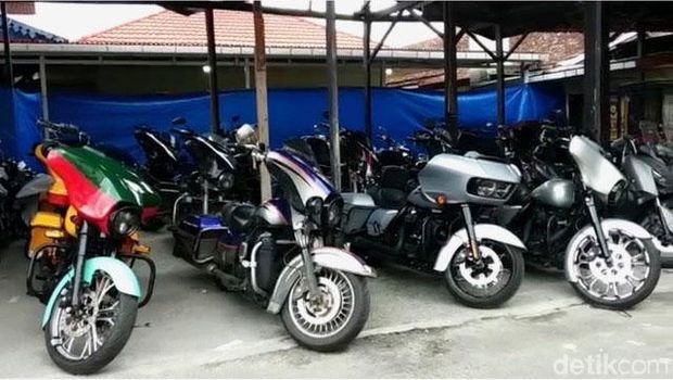 The Bukittinggi Police have revealed a case of mistreatment of a member of the Moge Harley-Davidson club against 2 TNI soldiers.  5 of the 24 Moge arrested are suspected of being deceptive.