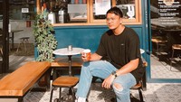 Wijin dan Gisel saat ini sedang menghabiskan waktu liburan di Sumba. Mereka tak hanya berdua, ada banyak artis lainnya mulai dari Raffi Ahmad, Nagita Slavina, Ayu Dewi hingga Denny Cagur.  Foto: instagram @jaysforeal