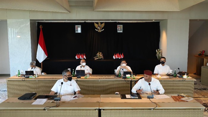 OJK dan Gubernur NTT
