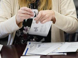 Kubu Trump dan Pejabat Pennsylvania Adu Argumen Sengit di Pengadilan