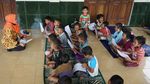 Trauma Healing untuk Anak-anak Pengungsi Merapi
