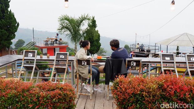 Wisata Kuliner Caringin Tilu Bandung