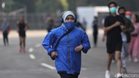 Sementara itu, terkait dengan penerapan PSBB Transisi, Pemerintah Provinsi (Pemprov) DKI Jakarta berencana memperpanjang masa pemberlakukan Pembatasan Sosial Berskala Besar (PSBB) Transisi yang akan berakhir pada 8 November 2020. 