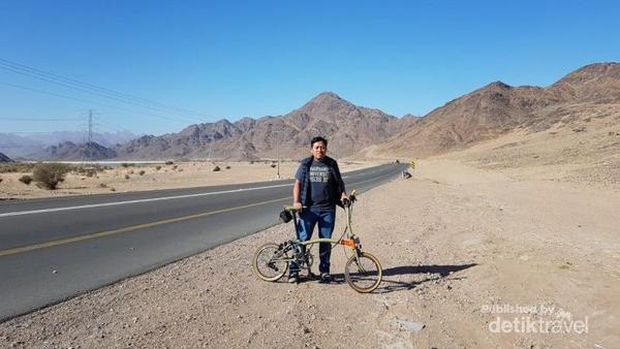 Bersepeda di Madinah
