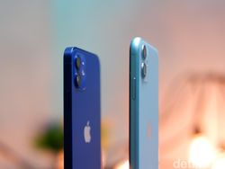 Mending iPhone 12 atau iPhone 11?