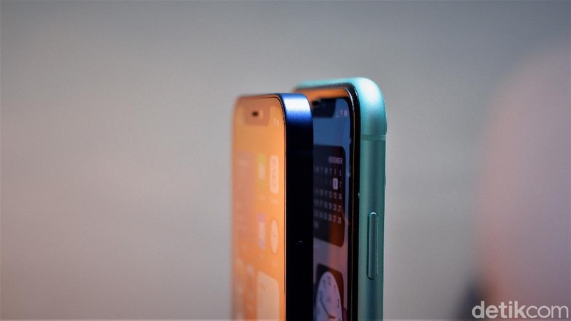 iPhone 12 vs iPhone 11